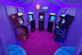 4bd 2ba Arvada HotTub Theater Arcade Mountain Views